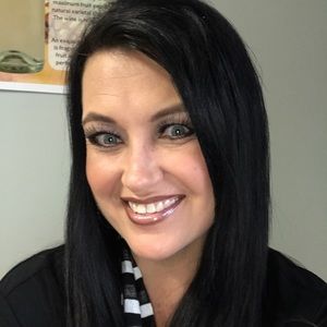 Meet your Posher, Holly